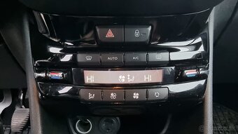 Predám Peugeot 208 1.2 benzín - 5