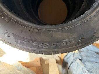 Hankook 225/55 R17 - 5