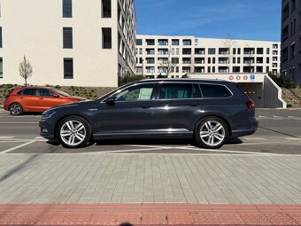 Predam Volkswagen Passat 2.0 BiTDI 176kw 4x4 - 5