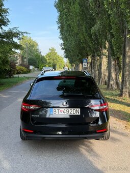 Škoda Superb 2.0 TDI L&K - elegantný a praktický - 5