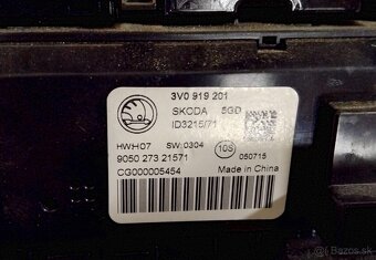 zadný displej, popolník Superb 3 - 5