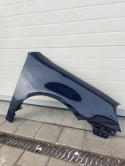 Predný blatník VW Golf 5 LA5G tmavomodrá - 5