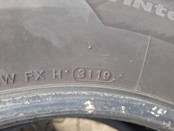 Hankook winter icept evo2  265/65R17 - 5