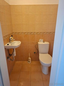 Prenájom 4 izbový byt Zlaté Moravce - 5