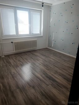 Predám rodinný dom v tichej lokalite v obci Lovce - 5