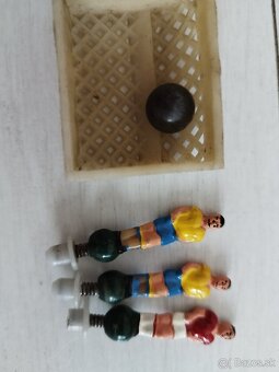 Retro hra Stolný futbal - 5