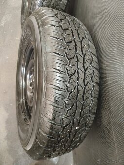 6x139.7 R15 215/r15c 160€ komplet celá sada - 5