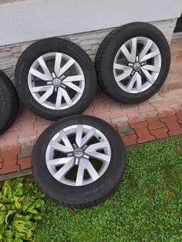 Volkswagen r16 - 5