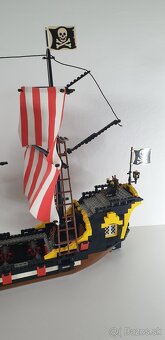 LEGO Pirátska loď - 5