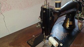 Starý šijací stroj Rast & Gasser - 5