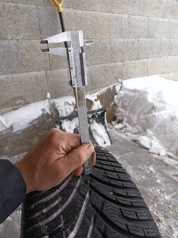 Predám zimné pneu 205/55r16 kleber - 5