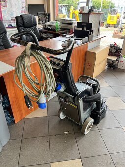 Planetarna bruska na beton HTC 420 VS Hladicka lesticka - 5
