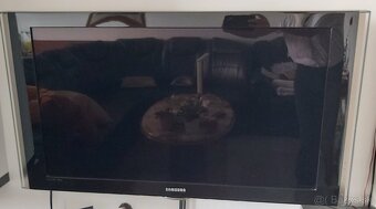 Televízor Samsung  uhlopriečka 40' 101cm - 5