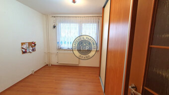 PREDAJ: 3 izbový byt 70 m2 s 2 WC + loggia Jesenná ul. - 5