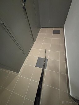 nová hokejka Bauer Vapor Flylite, pravé zahnutie - 5