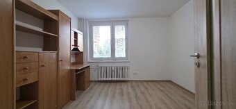PNORF - zrekonštruovaný 3-izbový nájom s balkónom v centre - 5