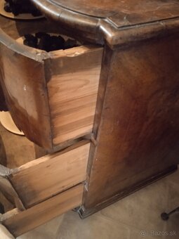 Vitrina starožitna - 5