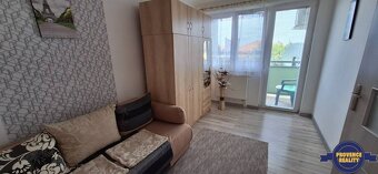 PREDAJ: 3 izbový byt s loggiou - Komárno, č. Ďulov Dvor - 5