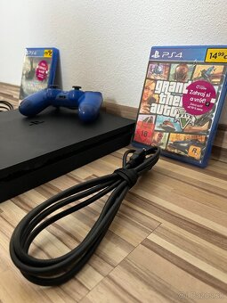 PlayStation 4 Slim - 500GB - 5