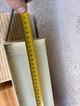 Biela plastová skrinka - 5