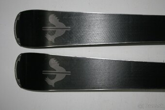 lyže Rossignol 167 cm drevene jadro , titan, DIN 12 - 5