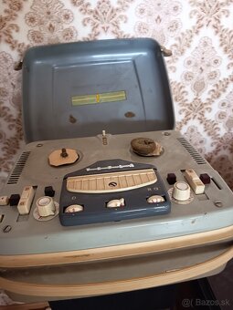Retro gramo-radio tesla - 5