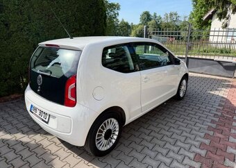 Volkswagen Up 1,0i klima tempomat výhř.sedad benzín manuál - 5