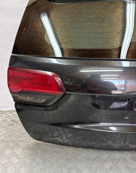 Jeep Grand Cherokee WK2 5. piate kufrové dvere kufor - 5