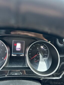 Volkswagen Touran 2.0TDI - 5