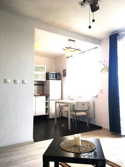 Bývanie v obľúbenej lokalite s parkovaním - 5