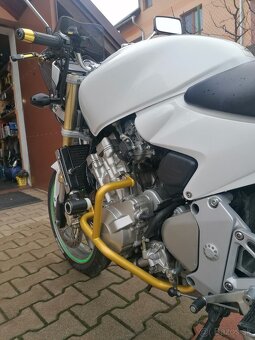 Honda Hornet 600 - 5