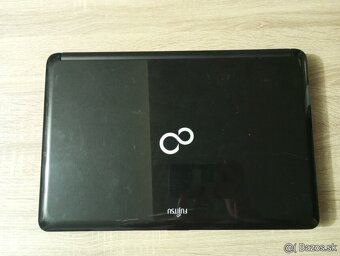 15,6" notebook Fujitsu Lifebook AH530 / 4GB/128GB TOP stav - 5