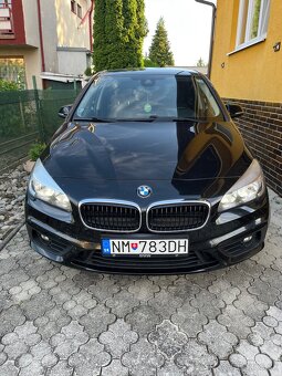 BMW 218d - 5
