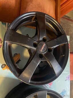 Alu disky Dezent 4x100 R 15 Fiat Punto - 5
