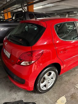 Peugeot 208 1.4 HDi 160tis km manual - 5