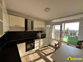 PREDAJ : 3 IZBOVÝ BYT S LOGGIOU, ul. VODNÁ, KOMÁRNO - 5