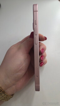 Predám iPhone 15 - 5