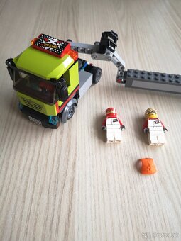 Lego City 60254 Preprava pretekárskeho člna - 5