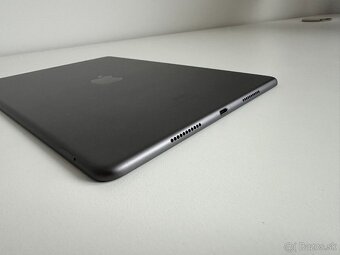 Apple iPad Air 3. generácia 256GB - 5