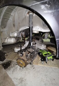 E91/M47 120kw Predfacelift zadná náprava komplet. - 5