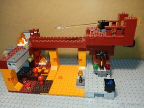21154 LEGO Minecraft The Blaze Bridge - 5