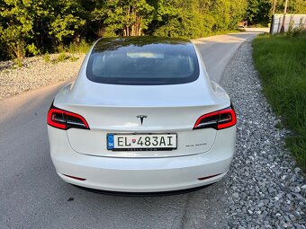 Tesla Model 3 Long Range Dual Motor AWD 4x4 - 5