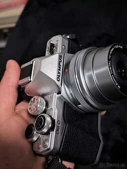 Olympus om d em10-mark-ii - 5