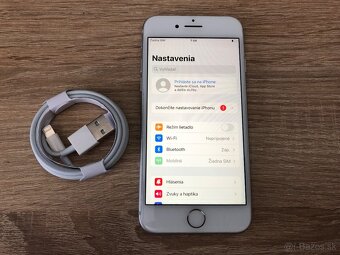 iPhone 8 64GB Silver - 5
