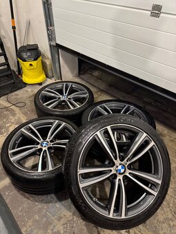 5x120 R19 styling 442M - 5