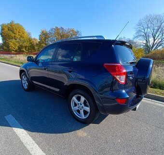 Toyota RAV-4 2,2diesel 4x4 - 5