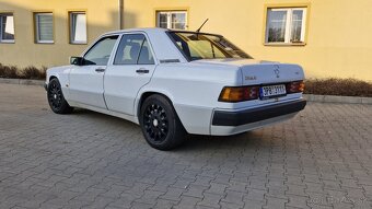 Mercedes benz w201 190E - 5