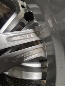 ALU DISKY 5X112 R18 UNIWHEELS 8,5J ET34,5 - 5