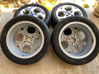 Ford Fiesta - Sada Kolies 195/50 R15 - 5