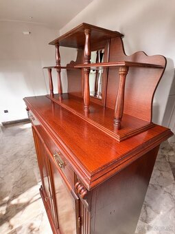 Prekrásna vysoká elegantná komoda, top stav, V173xS108xH46 - 5